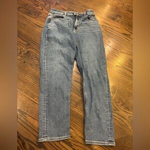 American Eagle Mom Jeans 2 short
